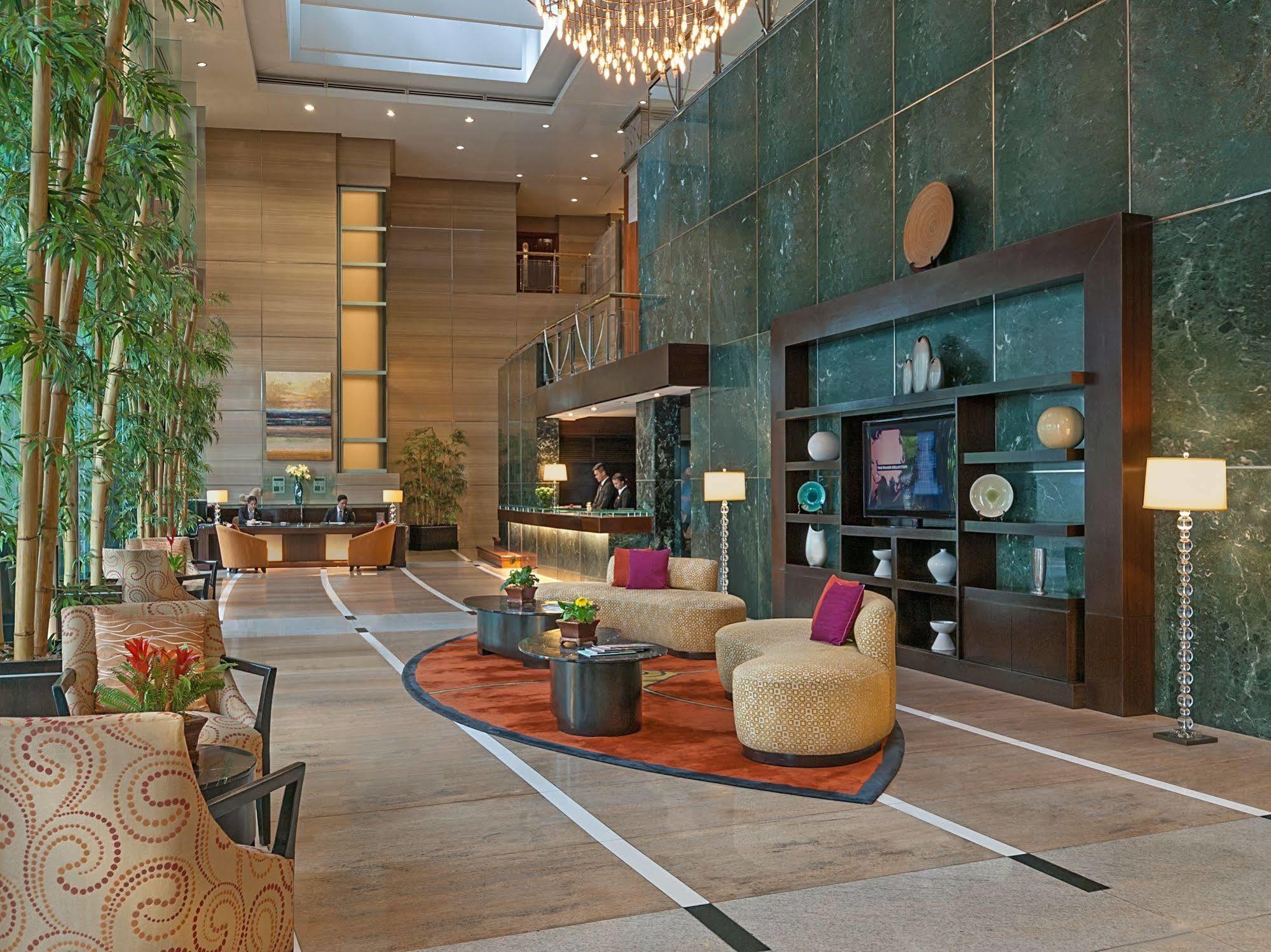 Fraser Place Manila Makati City Екстер'єр фото